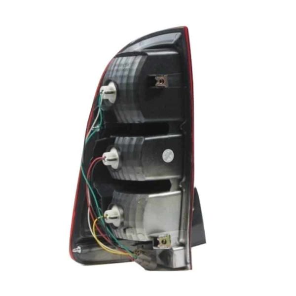 Toyota Hilux D4D VVTI (2005 - 2011) Early Model Tail Light / Tail Lamp (Right Side) - Image 2