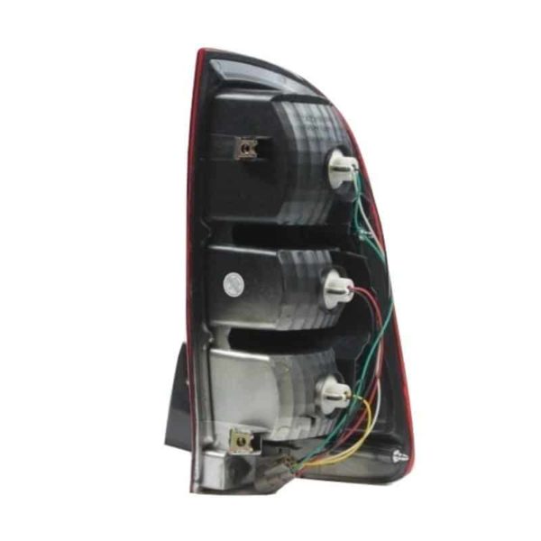 Toyota Hilux D4D VVTI (2005 - 2011) Early Model Tail Light / Tail Lamp (Left Side) - Image 3